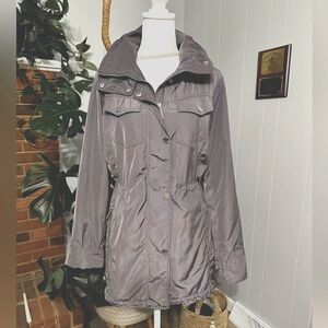 🛍️rain/snow /win block  jacket with hidden hoodie  size M